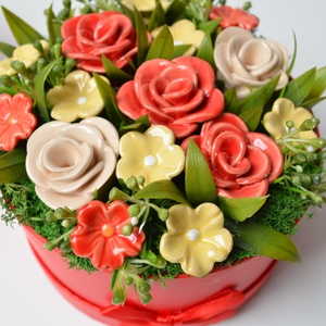 Cutie cu trandafiri, buchet de flori din ceramică, buchet de trandafiri - casă & stil de viață - decorațiuni de casă - accesorii florale - buchete de flori - Artynos.ro