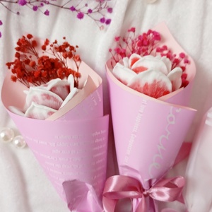 Trandafir din sapun turnat manual  - Artynos.ro