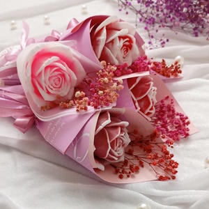 Trandafir din săpun turnat manual  - casă & stil de viață - decorațiuni de casă - accesorii florale - flori la fir - Artynos.ro