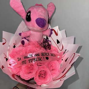 Buchet trandafiri imperiali , Casa & Stil de viata, Decoratiuni de casa, Accesorii florale, Buchete de flori, Aranjament de flori, ARTYNOS