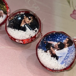 Globuri cu poza , Accessorii si unelte, Accesorii decorative, Alte accesorii, Altele, 🎄✨ Globuri personalizate cu poze – amintiri speciale pentru bradul tau! ❤️

Transforma cele mai fru..., ARTYNOS