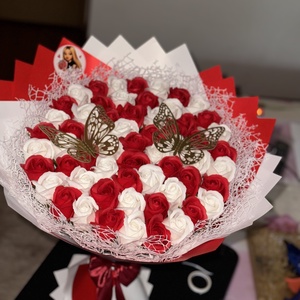 Buchet trandafiri săpun  - accesorii și unelte - accesorii decorative - alte accesorii - Artynos.ro