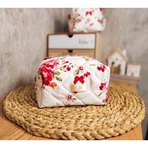 Port fard mărimea M - genți și portofele - genți cosmetice - Artynos.ro