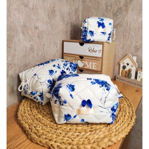 Port fard marime M, Genti si portofele, Genti cosmetice, Cusatura, ARTYNOS