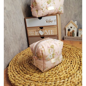 Port mărimea S - genți și portofele - genți cosmetice - Artynos.ro