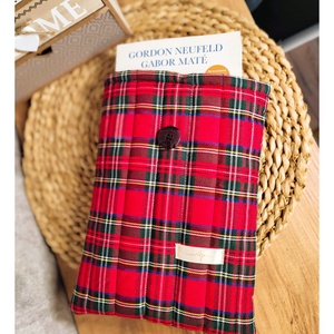 Husa pt carte  - cărți și creații cu tematică muzicală, cadouri - husă de carte - Artynos.ro