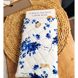 Husa pt carte  - cărți și creații cu tematică muzicală, cadouri - husă de carte - Artynos.ro