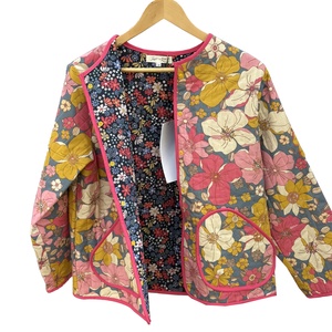 Geacă roz matlasată cu flori - Mărimi 36, 38 - îmbrăcăminte și modă - haine damă - paltoane damă - Artynos.ro