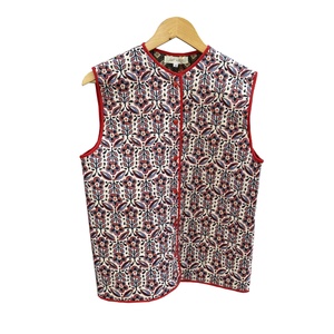 Vesta matlasata cu flori - Marimea 36, Imbracaminte si moda, Haine dama, Vesta femei, Cusatura, ARTYNOS