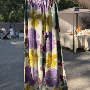 Pantaloni florali lungi din in cu elastic - îmbrăcăminte și modă - haine damă - pantaloni damă - Artynos.ro