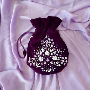 Royal Valour  Geanta de catifea brodata cu paiete  Doar la comanda, Genti si portofele, Genti de mana si umar, Genti de mana, Broderie, Cusatura, ARTYNOS