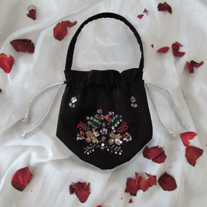 Noir Garden  Geanta de catifea mica brodata cu paiete  Doar la comanda, Genti si portofele, Genti de mana si umar, Genti de mana, Broderie, Cusatura, ARTYNOS
