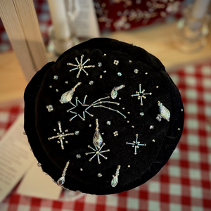 Praf de Stele  Geantă de catifea brodată cu cristale  1 buc în stoc - genți și portofele - genți de mână și umăr - genți de mână - Artynos.ro