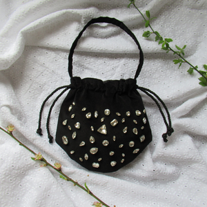 Vis de Cristal � Geanta de catifea brodata cu cristale � 1 buc in stoc, Genti si portofele, Genti de mana si umar, Genti de mana, Broderie, Cusatura, ARTYNOS