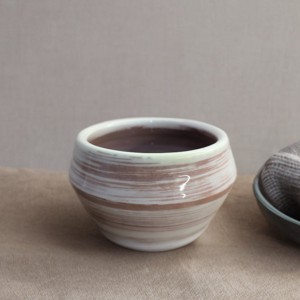 Ghiveci de flori din ceramica cu dungi, , , ARTYNOS