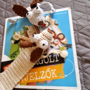Animale croșetate semne de carte - cărți și creații cu tematică muzicală, cadouri - semn de carte - Artynos.ro