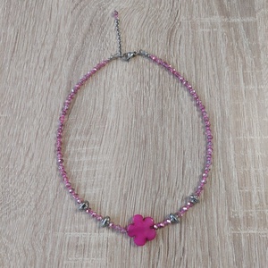 Colier la baza gatului cu jad floare fucsia/ciclame - bijuterii - coliere - coliere din mărgele - Artynos.ro