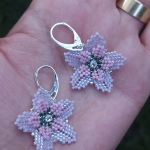 Cercei handmade Floare de Lavandă - bijuterii - cercei - cercei din mărgele - Artynos.ro
