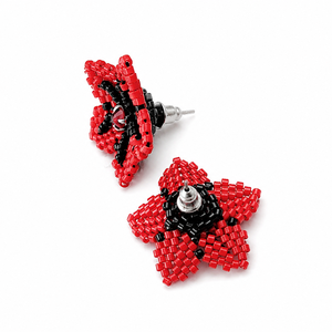 Cercei handmade Floare rosie - bijuterii - cercei - cercei din mărgele - Artynos.ro