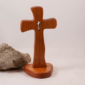 Cruce de lemn pe piedestal cu model, cruce de masa, , , ARTYNOS