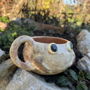 Cana cu broasca fericita - cadou perfect, aproximativ 300 ml, Casa & Stil de viata, Accesorii pentru echipamente de bucatarie, Accesorii de servire, Cani, , ARTYNOS