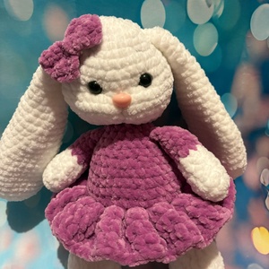 Iepuraș croșetat  - jucării și echipamente pentru copii - plușuri - girafă de pluș - Artynos.ro