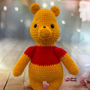 Ursulet Winnie the Pooh crosetat  - Artynos.ro