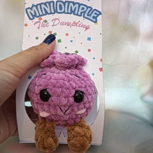 Mini dimple the dumpling, Jucarii si echipamente pentru copii, Daruri de botez, Crosetat, Jucarie dimple the dumpling in varianta mini, pufoasa, delicata care abia asteapta sa ajunga la cas..., ARTYNOS