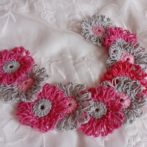 flori mici crosetate - îmbrăcăminte și modă - accesorii păr - accesorii de păr - Artynos.ro