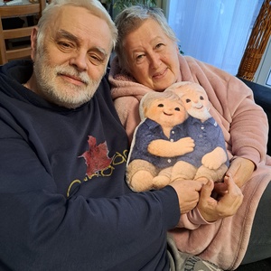 Pernă foto personalizată pentru cupluri � imaginea transformată într-o figurină de pluș - casă & stil de viață - textile de casă - perne - Artynos.ro