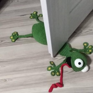 Broscuță doortop - jucării și echipamente pentru copii - plușuri - broască de pluș - Artynos.ro