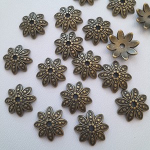 Capace pentru margele metalice - 15mm - culoare alama - 20 buc / pachet, , , ARTYNOS