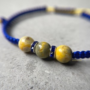 Bratara minerala macramé din jasp de albina Bumble - Artynos.ro