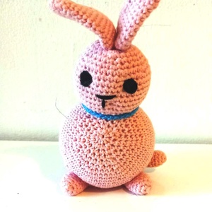 Iepurasul Roz de Paste  - Artynos.ro