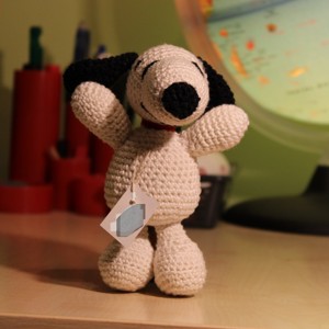 Snoopy figura amigurumi -  - Artynos.ro
