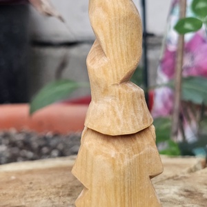 Gnom călător -tall hat - arte vizuale și accesorii  - sculptură - statuie lemn - Artynos.ro