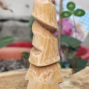 Gnom călător tall hat - arte vizuale și accesorii  - sculptură - statuie lemn - Artynos.ro