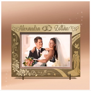 Rama foto gravata personalizat, disponibila pentru nunta sau logodna., Accesorii nunta, Amintiri si cadouri de nunta, Cadou nunta, Rama foto cu pusculita de bani, Gravare, pirogravura, ARTYNOS