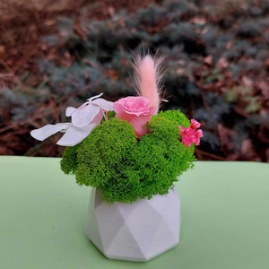 Martisor cu trandafir criogenat si licheni, Bijuterii, Martisor, , ARTYNOS