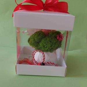 Martisor cu trandafir criogenat si licheni - bijuterii - mărțișor - Artynos.ro