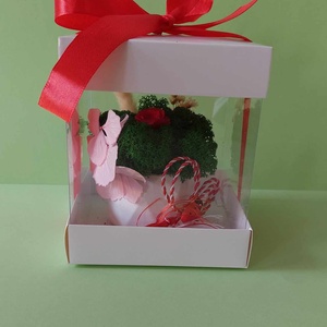 Martisor cu trandafir criogenat si licheni - bijuterii - mărțișor - Artynos.ro
