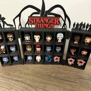 Caseta Display Stranger Things Kinder Joy - arte vizuale și accesorii  - alte colecții - Artynos.ro