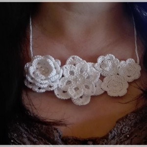 Colier floral alb ca zapada, Accesorii nunta, Bijuterii mireasa, Colier mireasa, , ARTYNOS