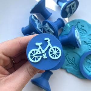 Set de ștampile și forme de prăjituri Gyurma cu vehicule � 2 baloane cu aer cald - casă & stil de viață - echipamente de bucătărie - accesorii de gătit - Artynos.ro