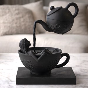 Pauza � silueta feminina intr-o ceasca de ceai 3D - Artynos.ro