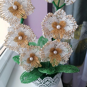 Orhidee din perle - casă & stil de viață - accesorii pentru decorat casa - suport de flori - buchete de flori - Artynos.ro