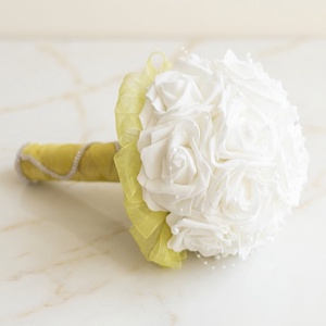 Buchet de Mireasă Golden Elegance   - accesorii nuntă - buchet mireasă  - Artynos.ro