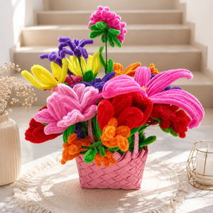 Aranjament Floral Handmade din Sârmă Plușată în Coșuleț Roz   - casă & stil de viață - decorațiuni de casă - accesorii florale - coronițe decor - Artynos.ro