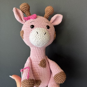 Girafă crosetata - casă & stil de viață - echipament pentru camera copiilor - cutie pentru jucării - Artynos.ro