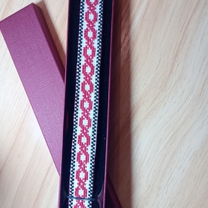 Colier / panglica pentru gat - Artynos.ro